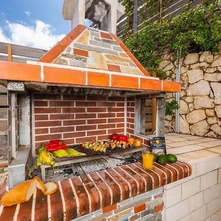 Olga * Κατελειός